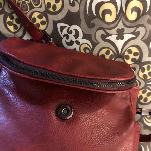 Burgundy small cross shoulder handbag - Picture 3 of 4